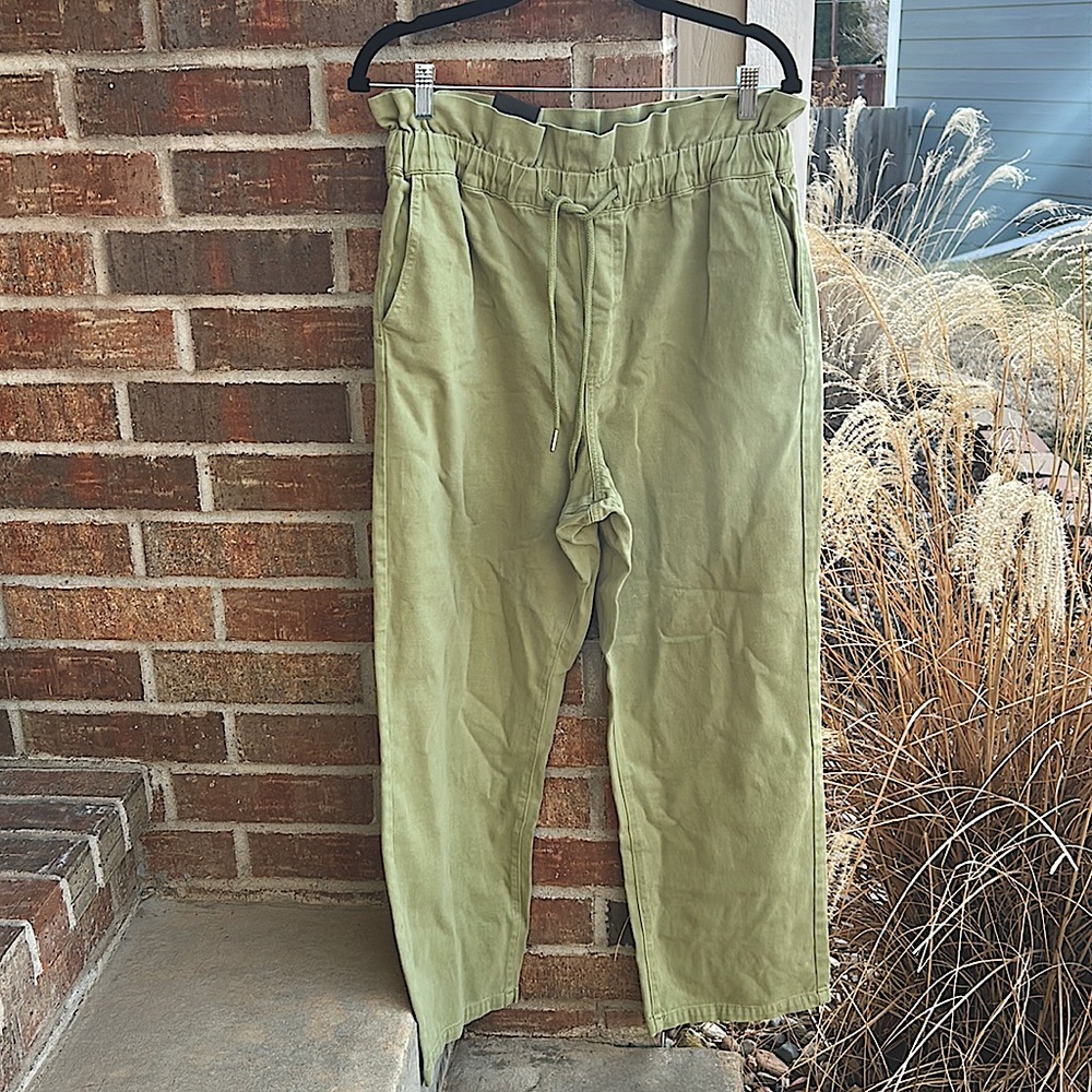 BLANKNYC Ladies L Cotton Green Comfy Pants w/Elastic Waist & Side pockets